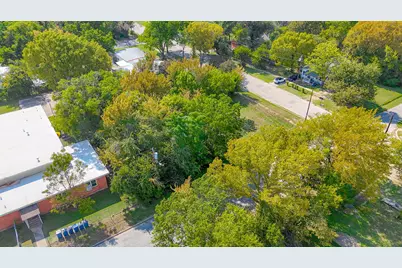 1119 E Collin Street, Corsicana, TX 75110 - Photo 15