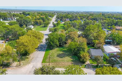 1119 E Collin Street, Corsicana, TX 75110 - Photo 3