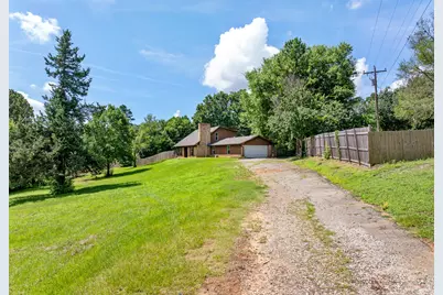 10816 Mountain View Place, Tyler, TX 75791 - Photo 3