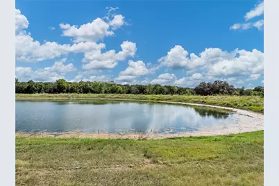 2061 Lindale Lane, Granbury, TX 76049 - Photo 5