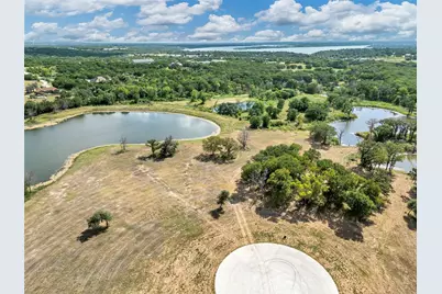 2061 Lindale Lane, Granbury, TX 76049 - Photo 7