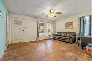 6045 County Rd 319, Alvarado, TX 76009 - Photo 29