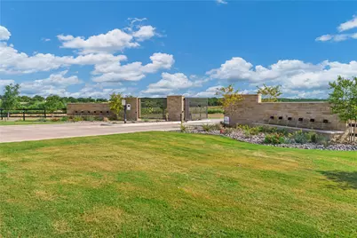 2019 Lindale Lane, Granbury, TX 76049 - Photo 13