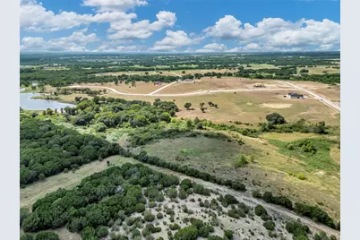 2019 Lindale Lane, Granbury, TX 76049 - Photo 7