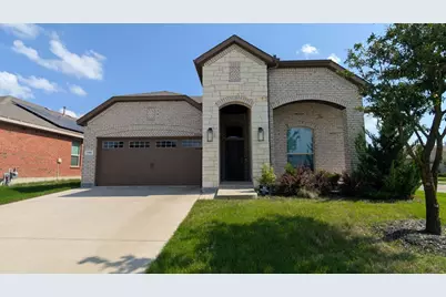 700 Blackthorne Drive, Glenn Heights, TX 75154 - Photo 1
