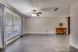 1001 Tanglewood, Greenville, TX 75402 - Photo 27