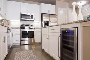 908 N Bishop Ave, Dallas, TX 75208 - Photo 5