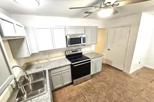 724 Bluebonnet Dr, Keller, TX 76248 - Photo 3