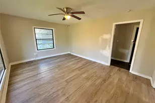 607 La Clede St, Bellmead, TX 76705 - Photo 3