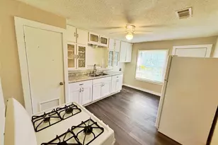 607 La Clede St, Bellmead, TX 76705 - Photo 5