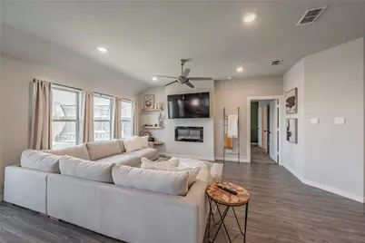 10537 Big Lagoon Drive, Fort Worth, TX 76179 - Photo 9