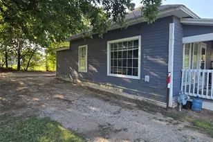 535 Hancock St, Gainesville, TX 76240 - Photo 3