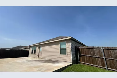 331 Buckeye Avenue, Princeton, TX 75407 - Photo 3