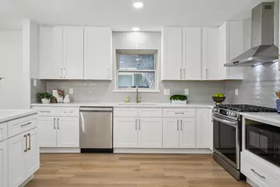 10129 Gateway Lane, Dallas, TX 75218 - Photo 11