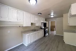 10 Pershing Dr, Denison, TX 75020 - Photo 3