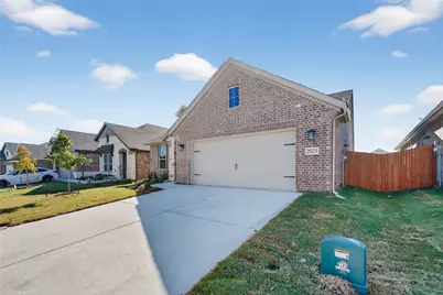 2021 Kelva Drive, Fort Worth, TX 76052 - Photo 5