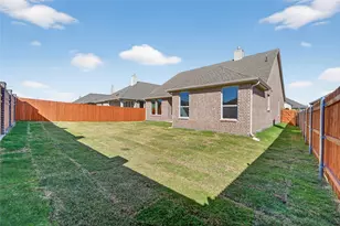 2021 Kelva Dr, Fort Worth, TX 76052 - Photo 33