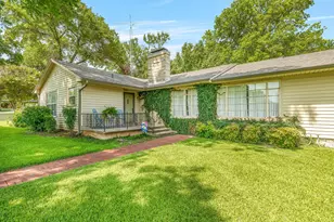 1222 Kentucky, Graham, TX 76450 - Photo 1