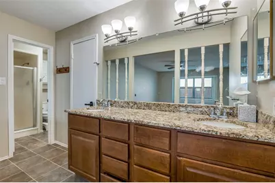 2315 Sharpshire Lane, Arlington, TX 76014 - Photo 17