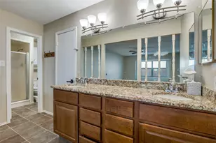 2315 Sharpshire Ln, Arlington, TX 76014 - Photo 17