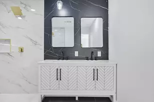 1703 Foster Dr, Arlington, TX 76012 - Photo 5