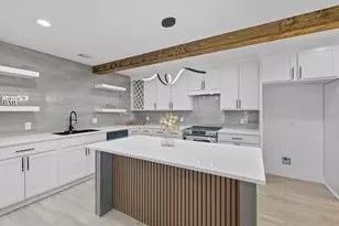 1703 Foster Dr, Arlington, TX 76012 - Photo 7