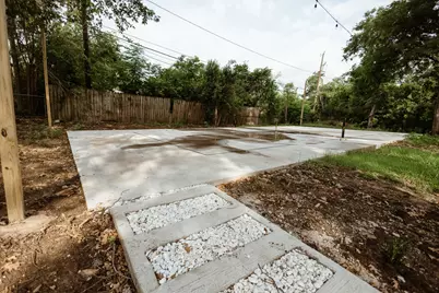 1810 N 11th Street, Waco, TX 76707 - Photo 29