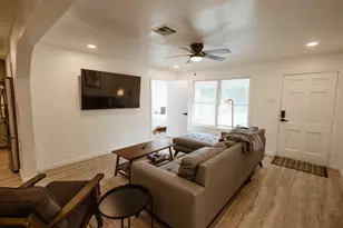 1810 N 11th St, Waco, TX 76707 - Photo 7