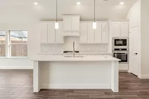 1125 Chandler Dr, Crowley, TX 76036 - Photo 9