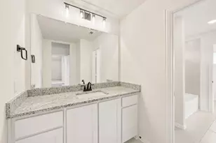 1125 Chandler Dr, Crowley, TX 76036 - Photo 31