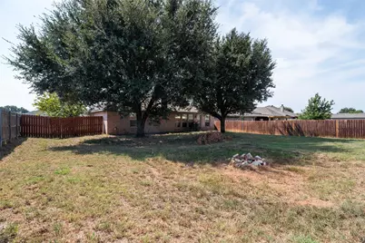 3018 Stroll Drive, Granbury, TX 76049 - Photo 5