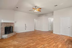 3018 Stroll Dr, Granbury, TX 76049 - Photo 11