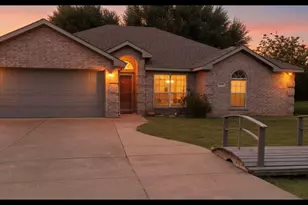3018 Stroll Dr, Granbury, TX 76049 - Photo 1
