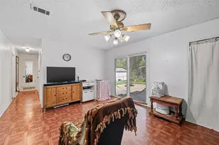 417 Saffron Cir, Mesquite, TX 75149 - Photo 3