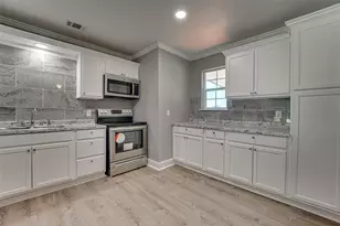 506 E Broadmore Ave, Wills Point, TX 75169 - Photo 9