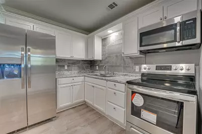 506 E Broadmore Avenue, Wills Point, TX 75169 - Photo 11