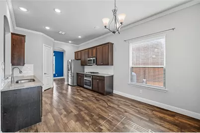 300 Burberry Drive, Grand Prairie, TX 75052 - Photo 19