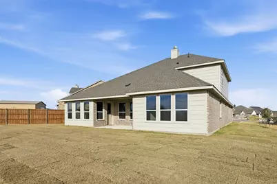 1100 Trinity Drive, Springtown, TX 76082 - Photo 29