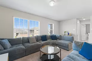 1233 Benwick Dr, Van Alstyne, TX 75495 - Photo 5