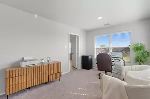 1233 Benwick Dr, Van Alstyne, TX 75495 - Photo 3