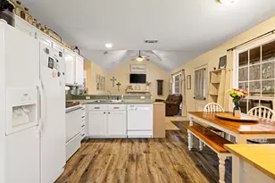 428 Cherrywood, Holly Lake Ranch, TX 75765 - Photo 11