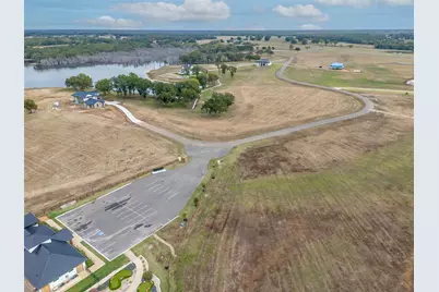 800 Peninsula Drive, Honey Grove, TX 75446 - Photo 23