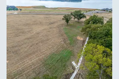 800 Peninsula Drive, Honey Grove, TX 75446 - Photo 15