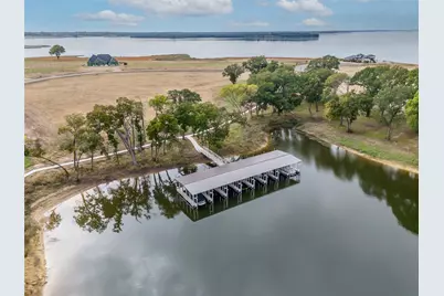 800 Peninsula Drive, Honey Grove, TX 75446 - Photo 13