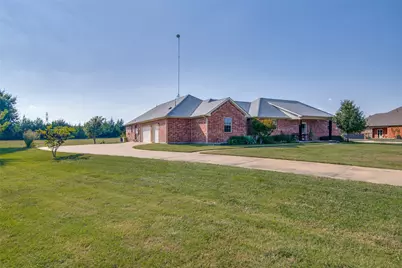 949 Stephen Court, Farmersville, TX 75442 - Photo 5