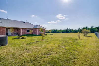 949 Stephen Court, Farmersville, TX 75442 - Photo 37