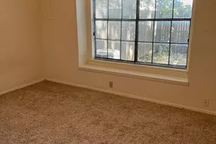 2205 Landmark Ct, Arlington, TX 76013 - Photo 9