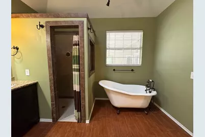 2865 Oak Creek Drive, Paris, TX 75462 - Photo 17