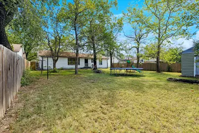 1113 Fair Avenue, Gainesville, TX 76240 - Photo 7