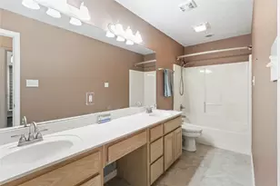 609 Oak St, Pilot Point, TX 76258 - Photo 17